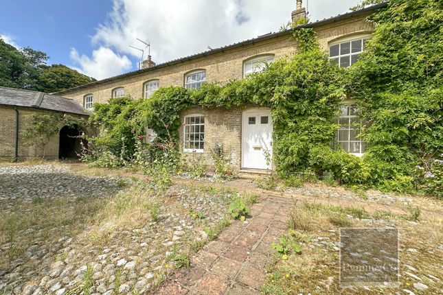 3 bedroom cottage for sale