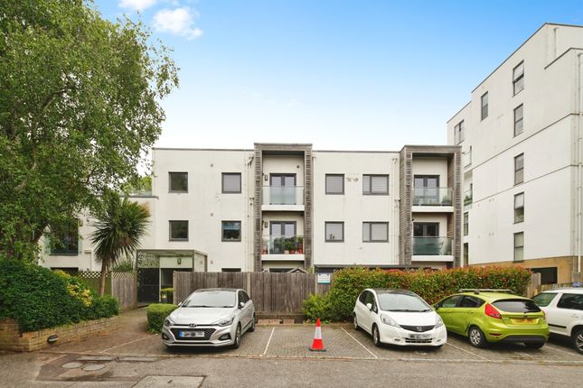 2 bed flat