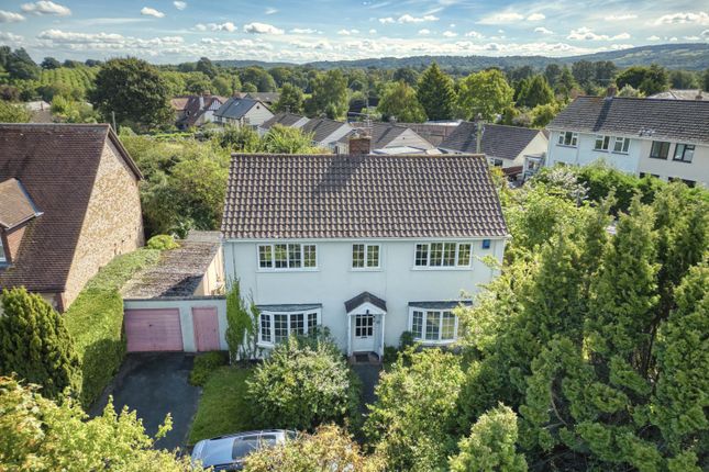 4 bed detached house