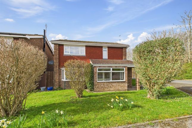 4 bed detached house