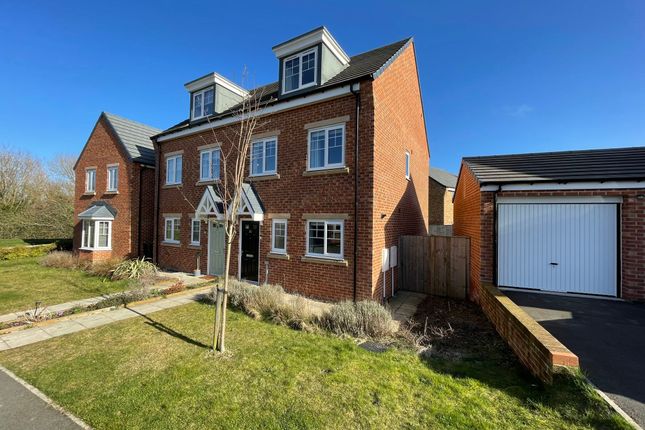 Mulberry Way, Seaham, Durham, SR7 7DZ 3 bed semi