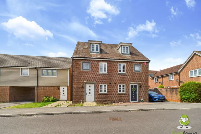 BENHAM ROAD, BASINGSTOKE, HAMPSHIRE... 3 bed semi
