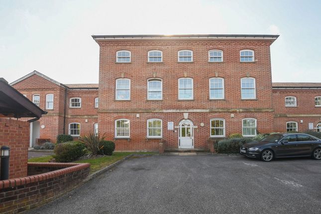 George Roche Road, Canterbury CT1 1 bed flat for sale
