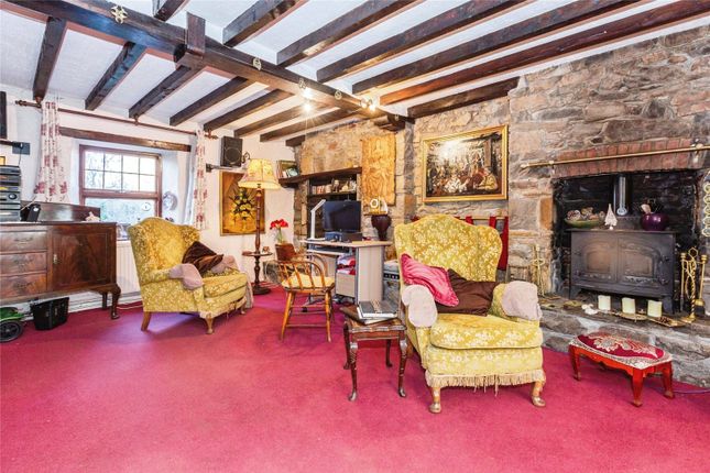 6 bedroom semi-detached house for sale