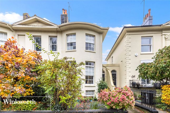 4 bedroom end of terrace house for sale