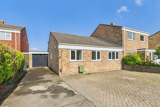 Charming bungalow in central Clevedon... 3 bed semi