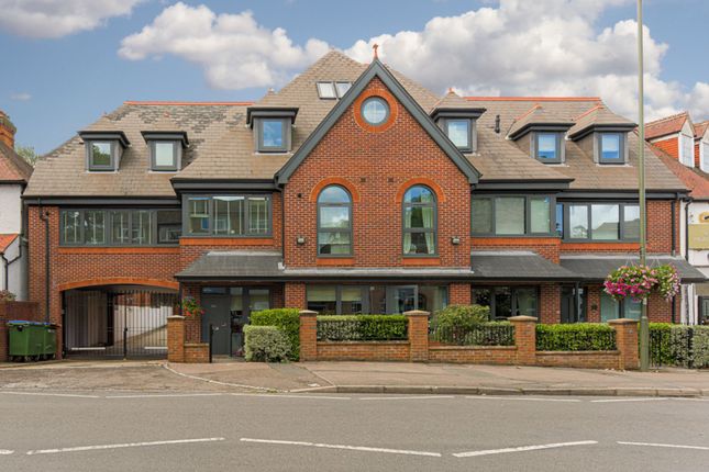 Hare Lane, Claygate, KT10 1 bed ground floor flat for sale