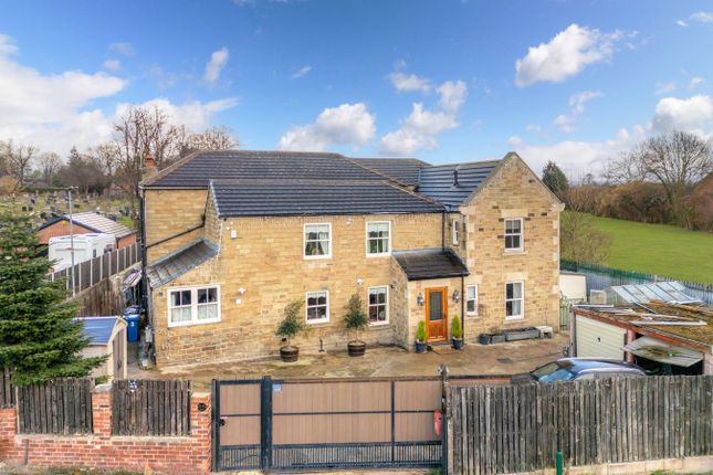 4 bed detached house