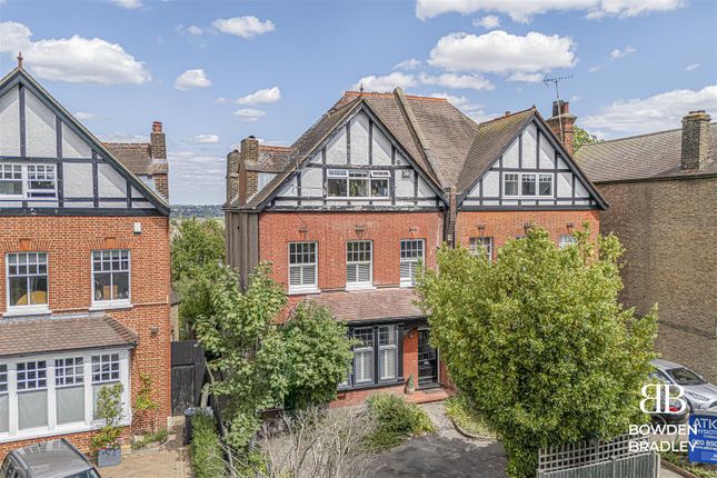 2 bed flat