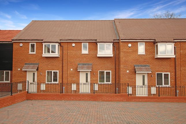 2 bed terraced house