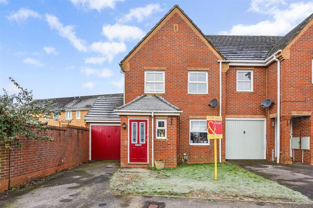 Old English Drive, Andover 3 bed end of terrace house for sale