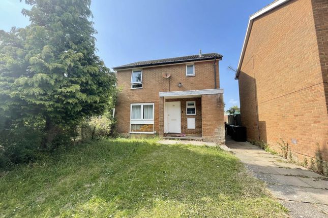 Olympic Close, Luton LU3 3 bed end of terrace house for sale
