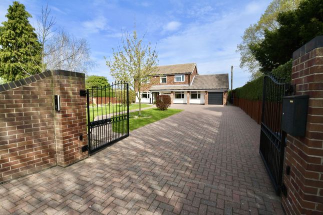 4 bed detached house