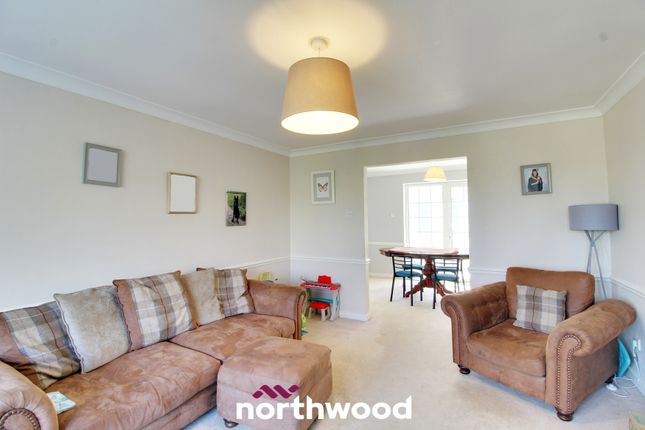 Cedar Walk, Doncaster DN6 4 bed detached house for sale