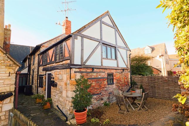 2 bedroom cottage for sale