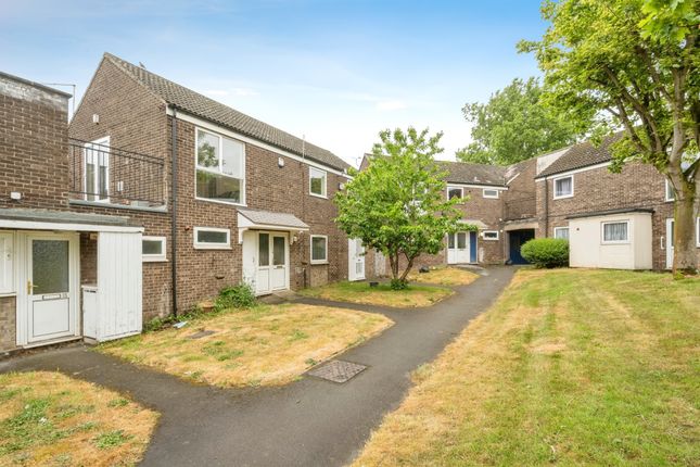 2 bedroom maisonette for sale