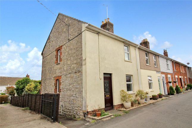 Hoggs Lane, Swindon SN5 2 bed end of terrace house for sale