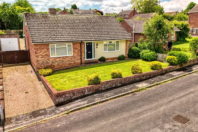 Barn Close, Crewkerne, Somerset, TA18 2 bed bungalow for sale