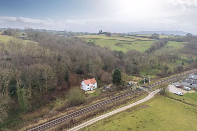 4 bed detached house