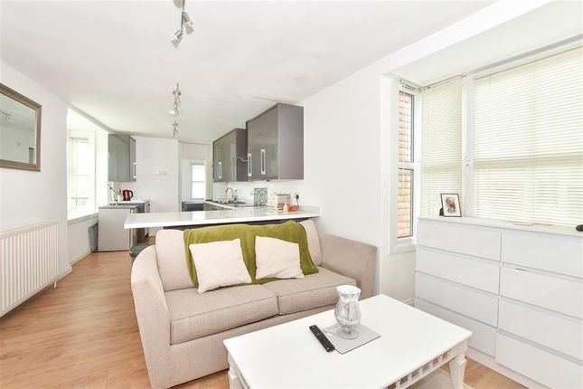 2 bed maisonette