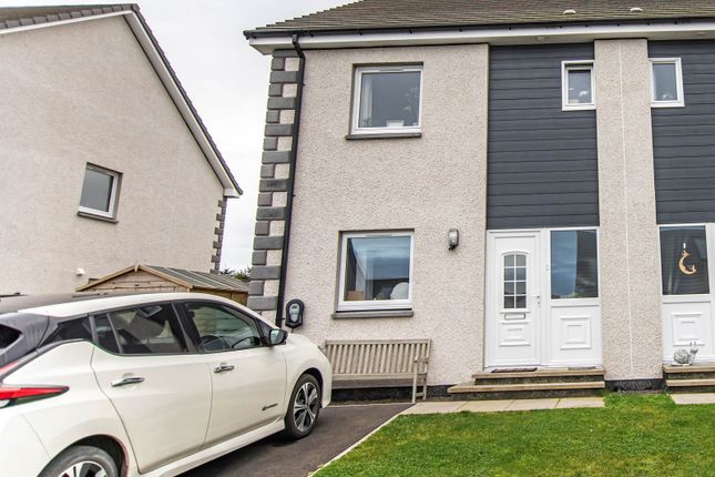 Mill Lade, Wick. KW1 5BY 3 bed semi