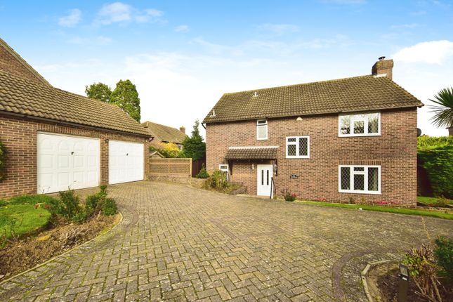 4 bed detached house