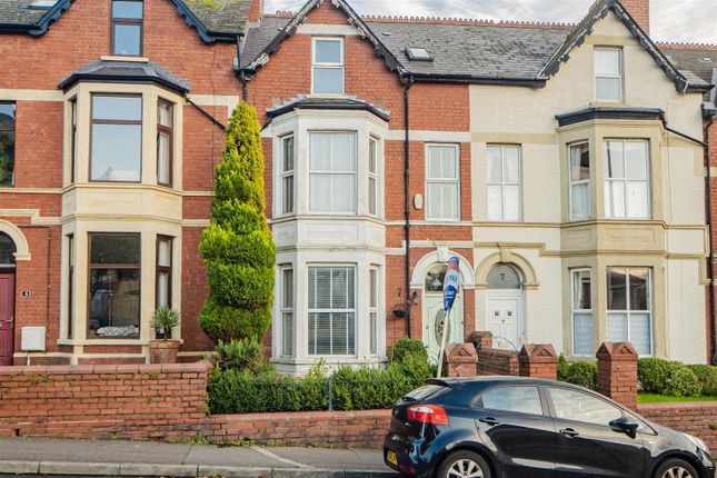 5 bedroom terraced house for sale