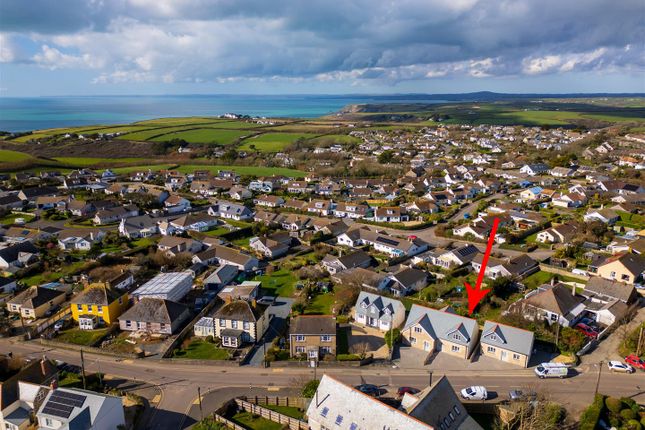 Nansmellyon Road, Mullion TR12 2 bed semi