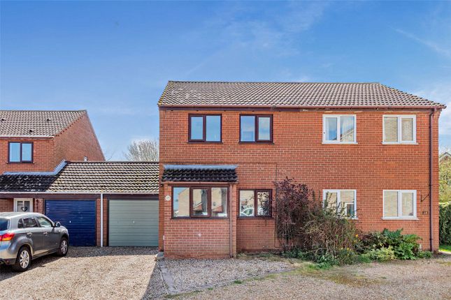 Richmond Park, Attleborough, Norfolk... 3 bed semi