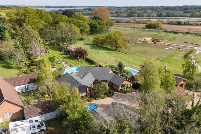 29 Sandy Lane, Woodbridge IP12 4 bed detached bungalow for sale