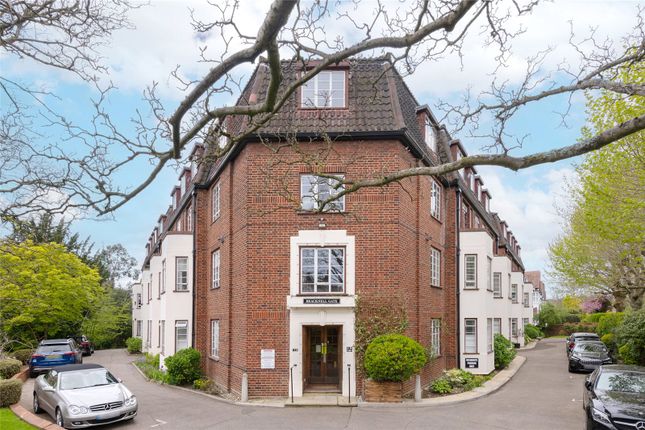 Frognal Lane, London, NW3 3 bed apartment for sale