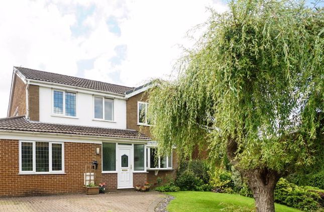 5 bed detached house