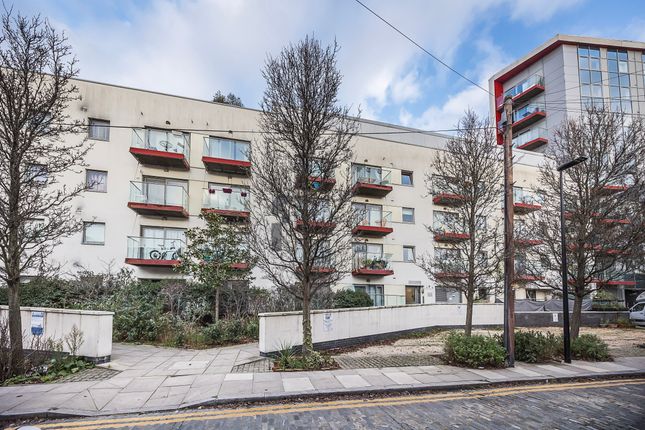 3 bed flat
