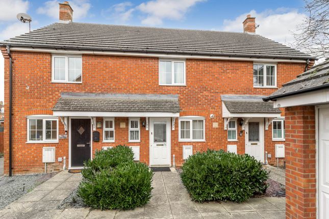 Foxholes Close, Milton Keynes MK19 2 bed terraced house for sale