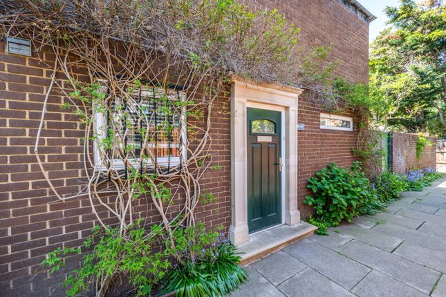 Clarence Avenue, Clapham Park... 3 bed house for sale
