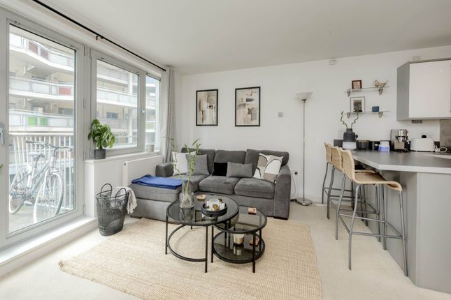 Garand Court, Eden Grove, London N7 1 bed flat for sale
