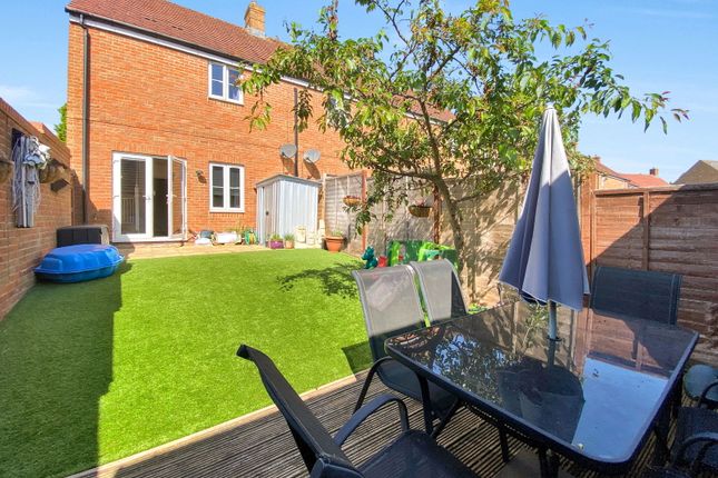 Finn Farm Road, Ashford TN25 2 bed end of terrace house for sale
