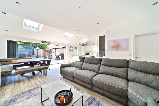 Thornham Old Road, Thornham, Royton... 4 bed semi