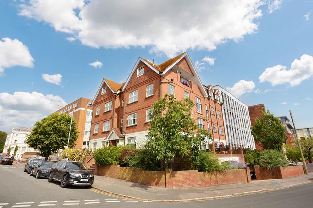 St. Leonards Road, Eastbourne 1 bed flat for sale