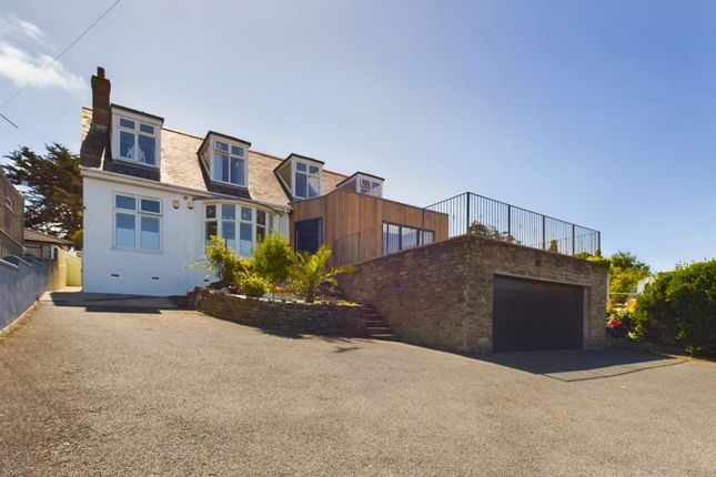 6 bed detached house