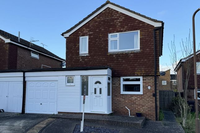 Staplehurst, Kent 3 bed link detached house for sale