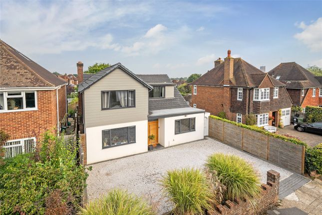 Ellis Avenue, Guildford GU2 5 bed detached house for sale