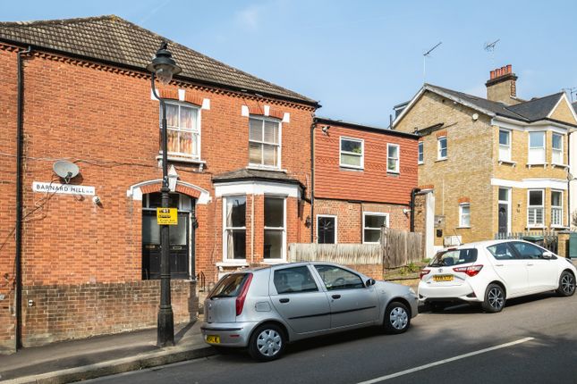 2 bed flat