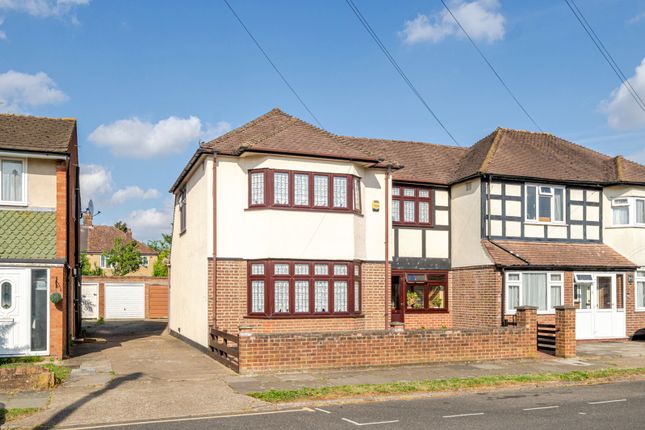 Hardy Avenue, Ruislip, Middlesex 4 bed semi