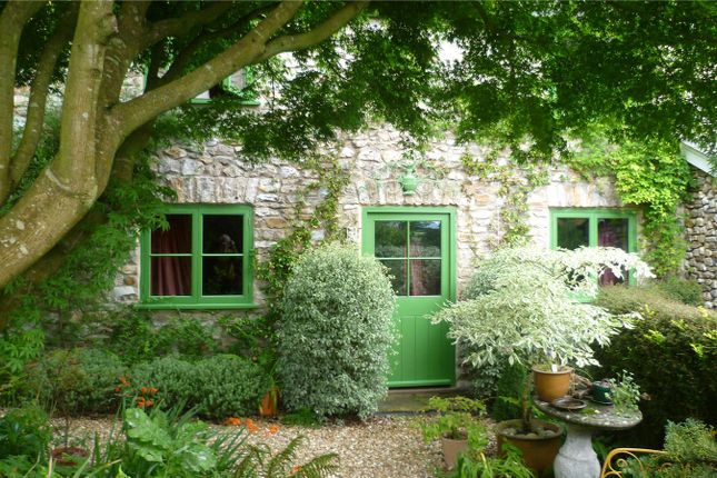 Stockland, Honiton, Devon, EX14 2 bed house for sale