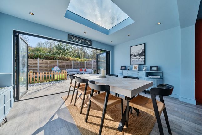 3 bed detached house