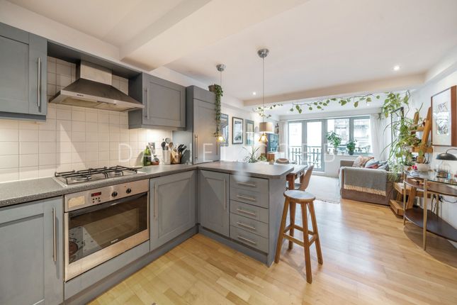Marbles House, John Ruskin Street, SE5 1 bed apartment for sale