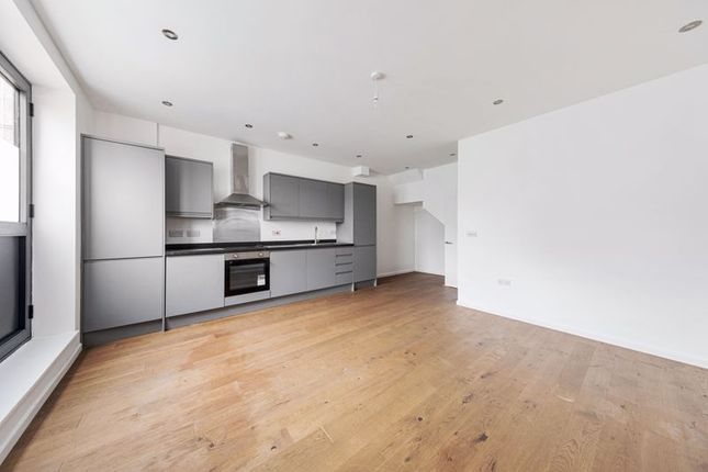 Glenister Street, London, E16 1 bed apartment for sale