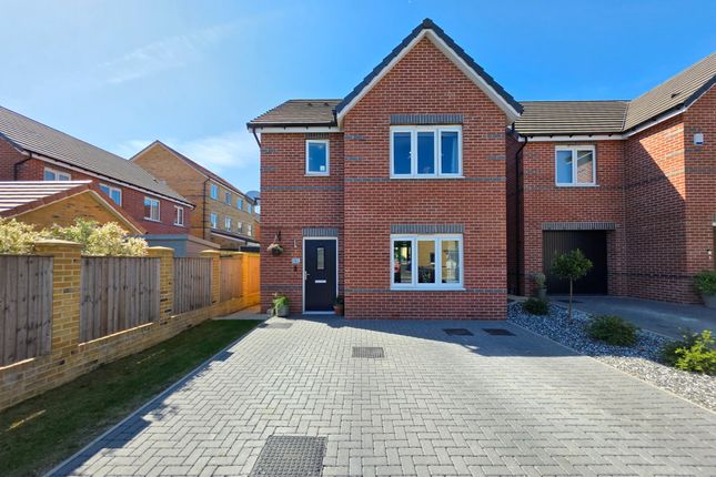 3 bed detached house