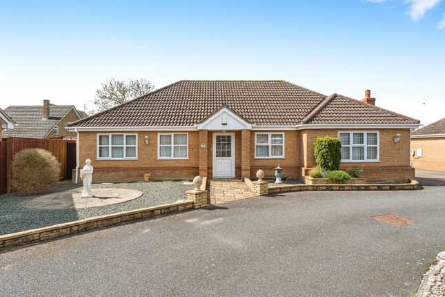 4 bedroom detached bungalow for sale